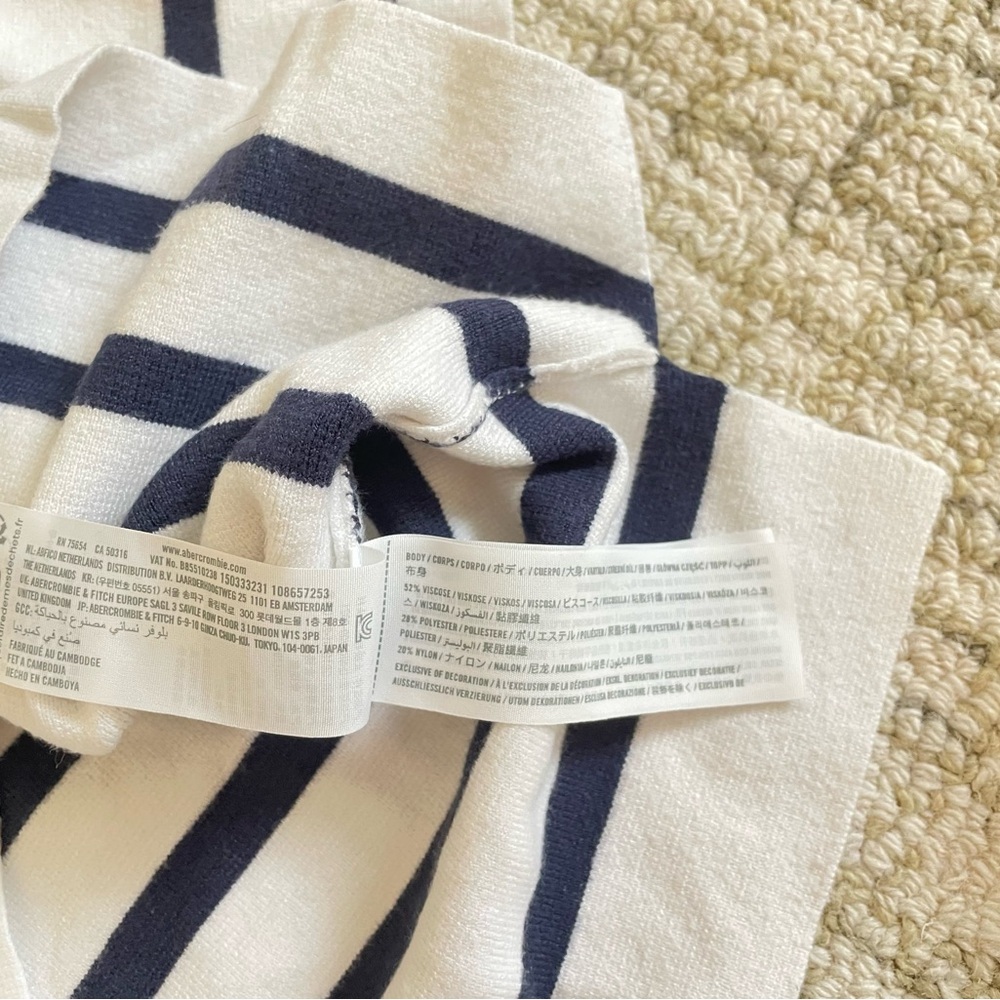 Abercrombie & Fitch Luxeloft Striped Sweater Tee - Picture 6 of 6